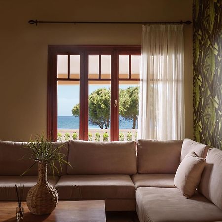 Sea Elegance Villa - On The Beach, By Zantewize Psarou  Bagian luar foto